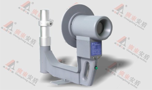 1557319527878374.jpg 便携式X光机.jpg